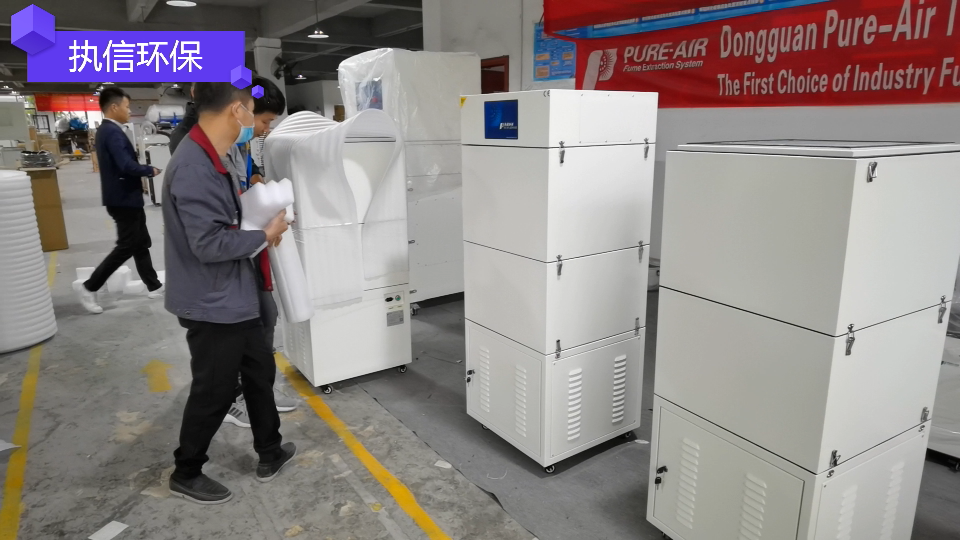 車間脈沖除塵設(shè)備,執(zhí)信環(huán)保安全凈化車間煙塵,預(yù)防粉塵危險(xiǎn)事故。