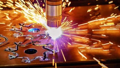 執(zhí)信環(huán)保激光切割煙霧過(guò)濾器廠家，帶您了解激光切割技術(shù)的前世今生！