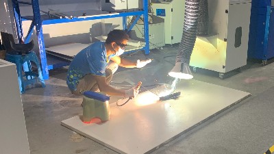 跟隨時(shí)代發(fā)展，執(zhí)信環(huán)保與激光企業(yè)一起進(jìn)步