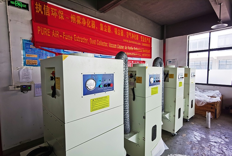 工業移動吸塵器